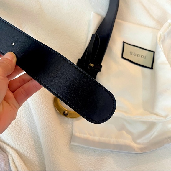 Gucci Black Leather Belt with Gold GG Buckle 😍 - Picture 8 of 9